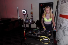 DJ